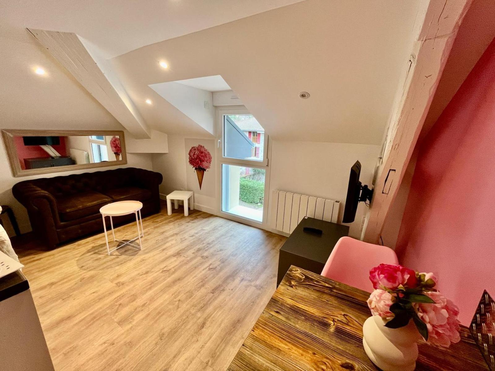 Apartmán Maison Des Fleurs La Terrasse  Exteriér fotografie